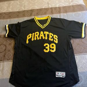 Pirates jersey sz 52